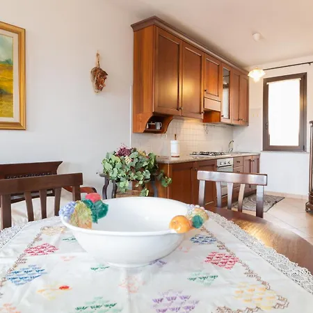 Vintage Apartment *